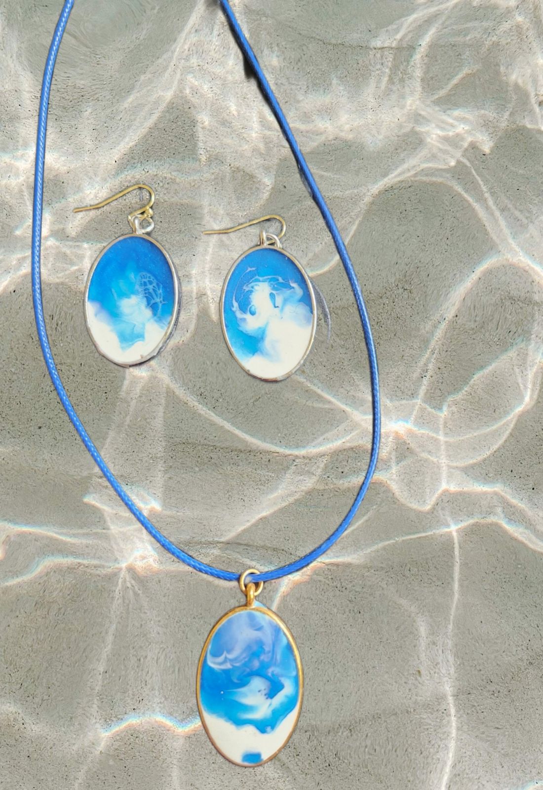 UV Resin earring and necklace set