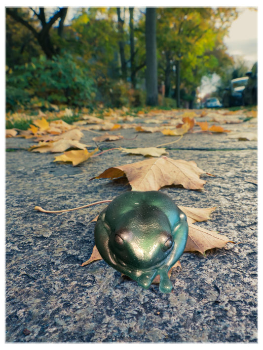 Green resin frog