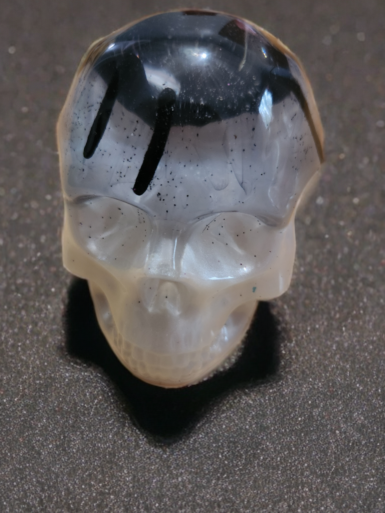 Skull with spider (large)