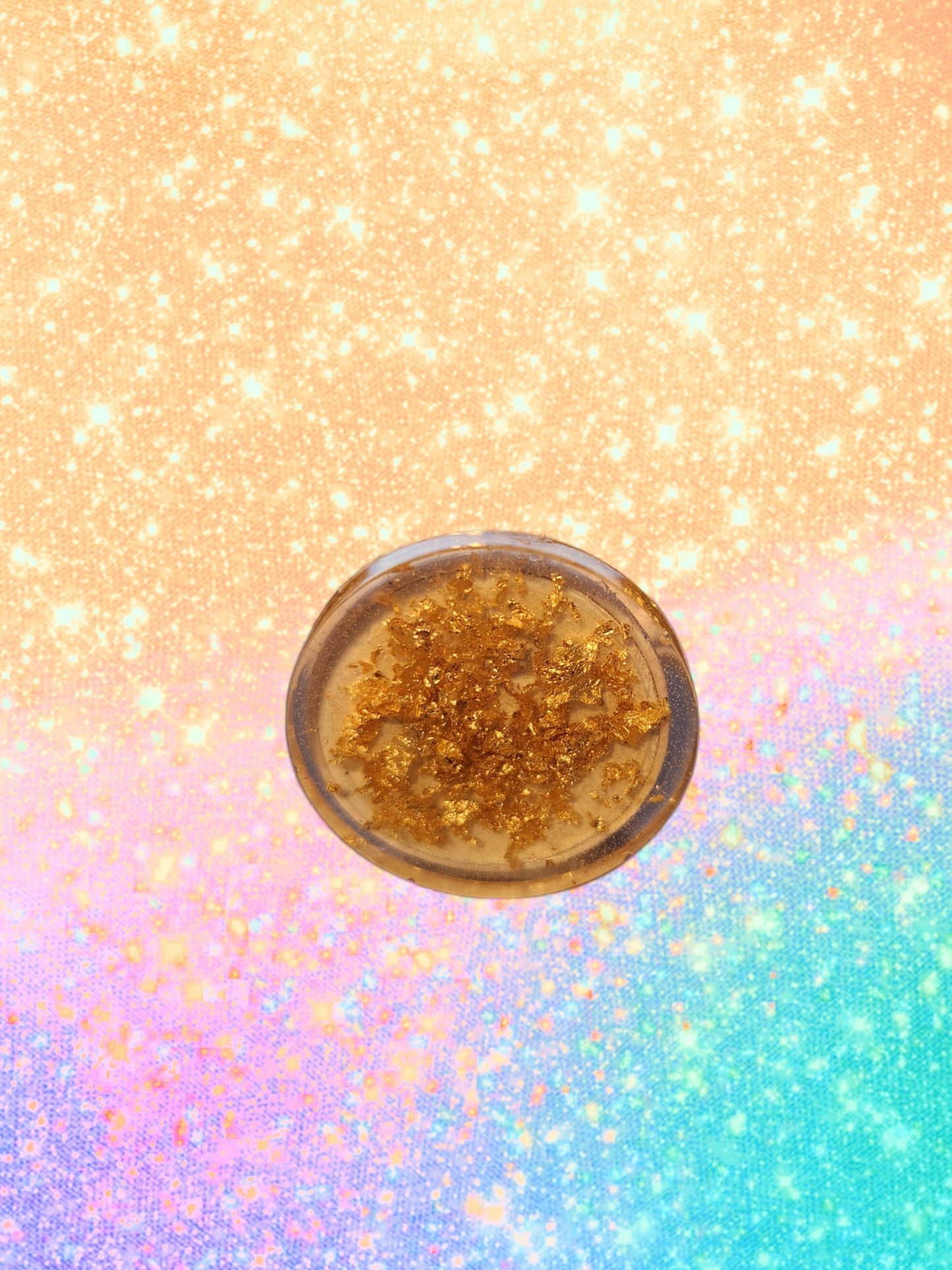 Gold-flake pop-socket